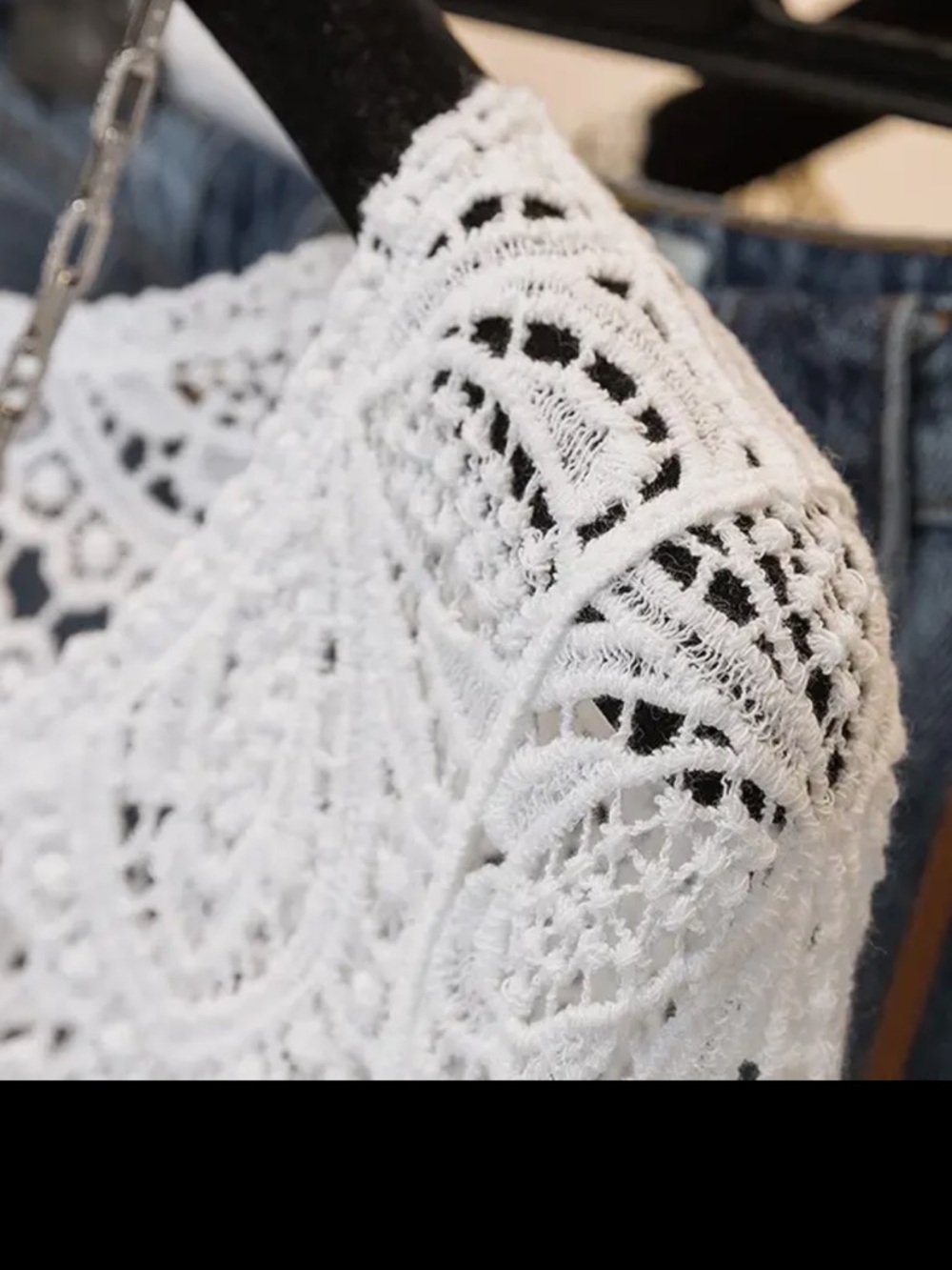Elegant White Cotton Crochet Lace Top - Picture 2 of 2